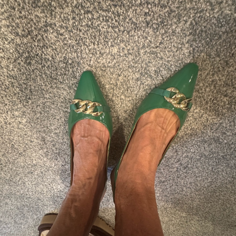Green Chain Detail Women's Shoes